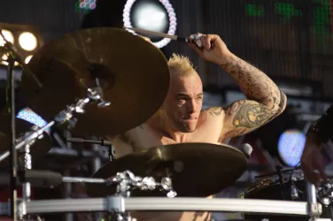 Mark Richardson [drummer]