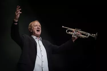 Lee Loughnane