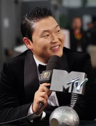Psy [Korean singer]