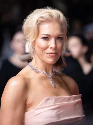 Hannah [Hannah Waddingham]