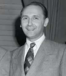 Milton Ebbins