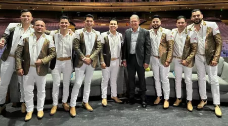 La Arrolladora Banda El Limón